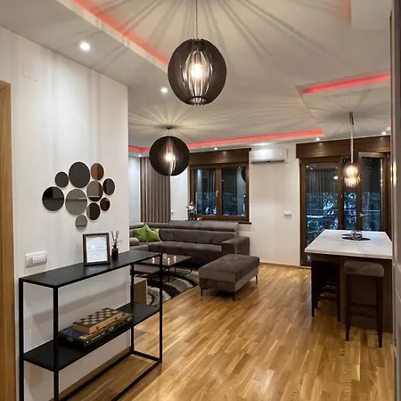 شقة Zlatibor Apartman زلاتيبور