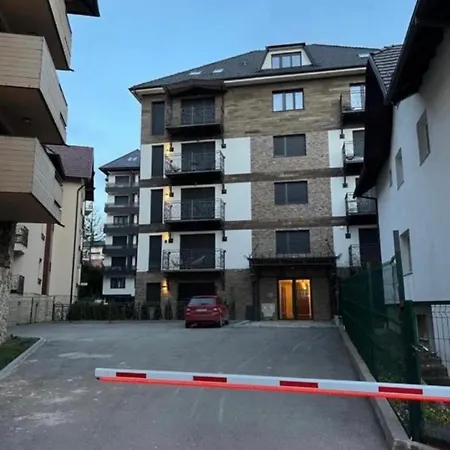 Zlatibor Apartman شقة زلاتيبور